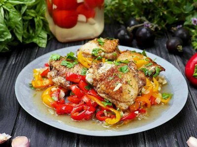 Курица со сладким перцем