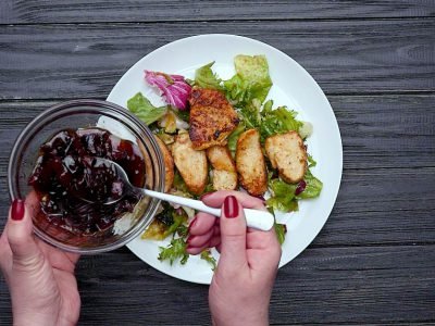 Курица со сливами