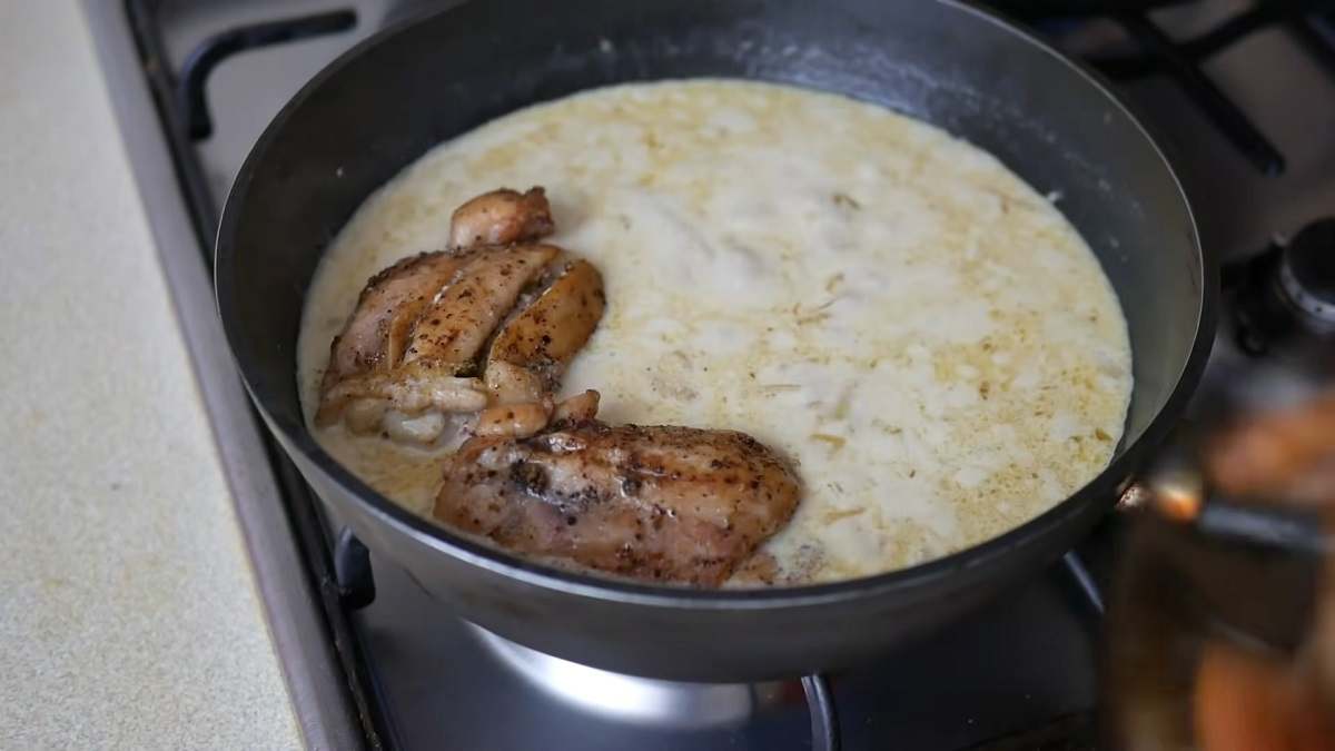 курица в соусе