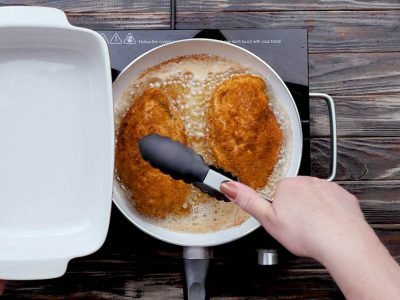 Куриная грудка с грибами и сыром