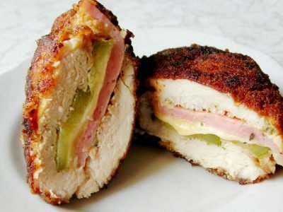 Куриная грудка с солеными огурцами