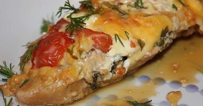 Filet z kurczaka z pomidorami i serem