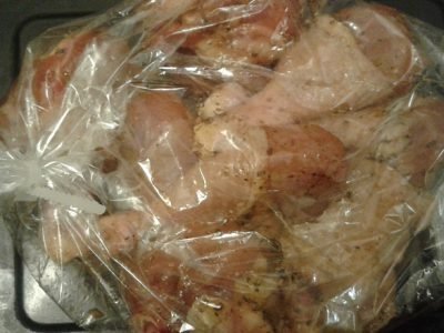 Куриные голени в рукаве