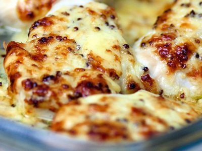 Куриные грудки в соусе