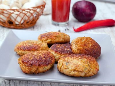 Куриные котлеты с капустой