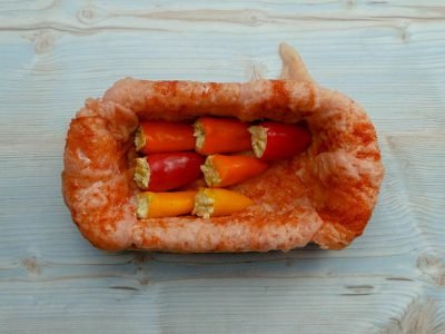 Куриный рулет с фаршированными перцами