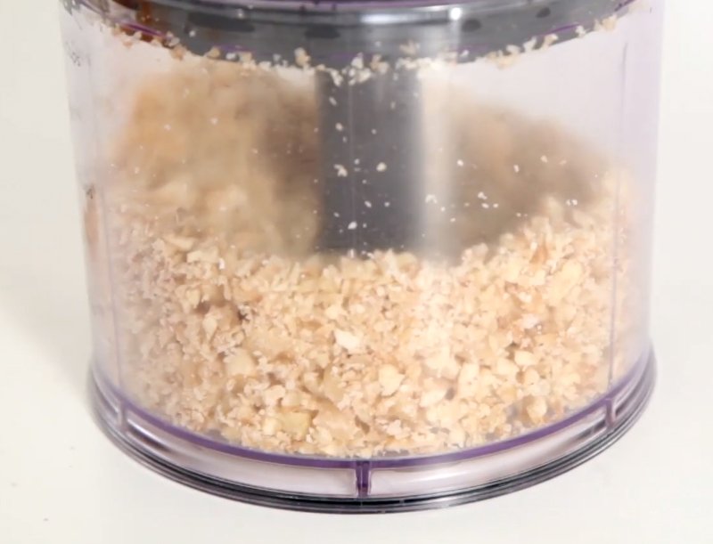 Измельчённые грецкие орехи