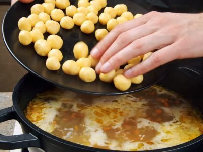 Куриный суп с сырными шариками