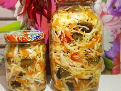 Квашеная капуста с баклажанами на зиму