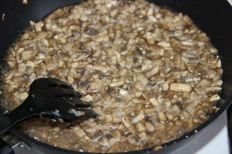 жарить грибы