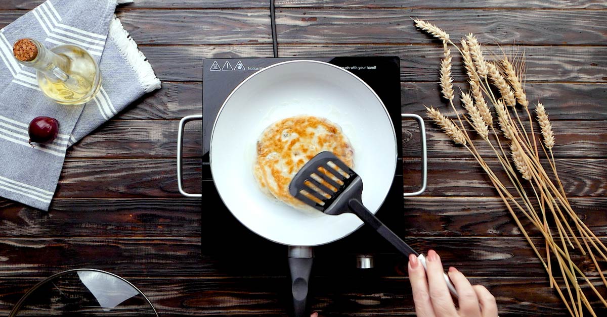 обжаривание лепешек