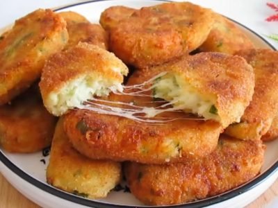 Картофельные лежни с сыром в панировке