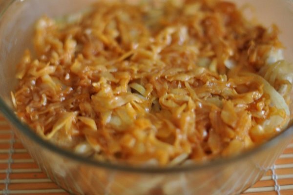 лежни с тушеной капустой