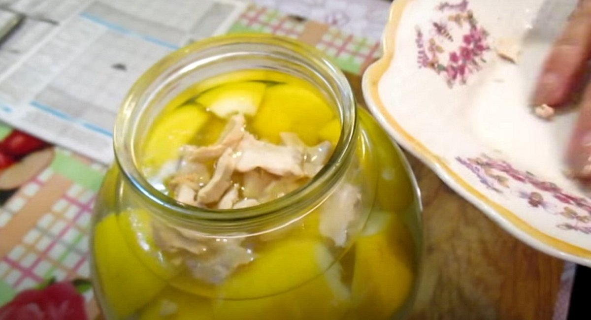 добавление дрожжей