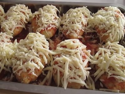 Лодочки из фарша с картофелем и сыром