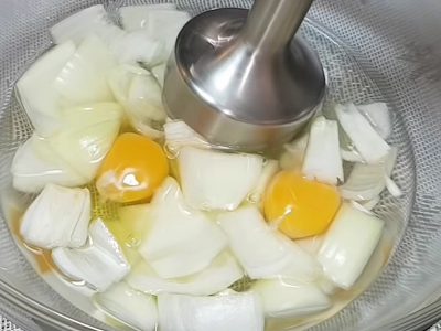 Луковые лепешки из дрожжевого теста