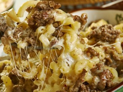 Макароны с фаршем на сковороде