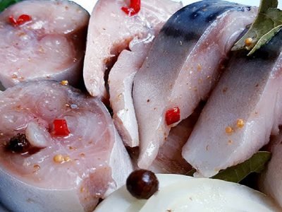 Малосольная скумбрия в горячем масле