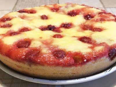 Манник с вишней