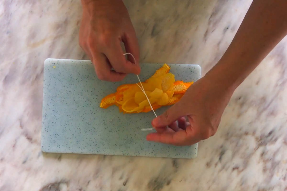 полоски цедры