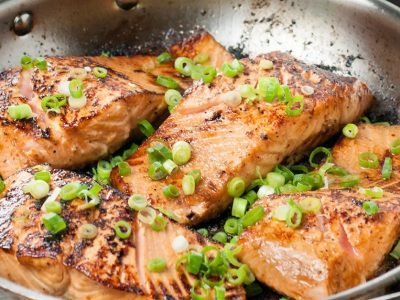 Кисло-сладкий маринад для рыбы из мёда и горчицы