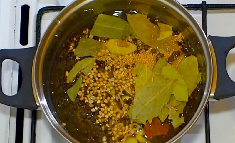 маринованные яйца