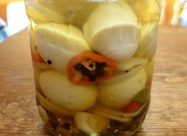 яйца в банке