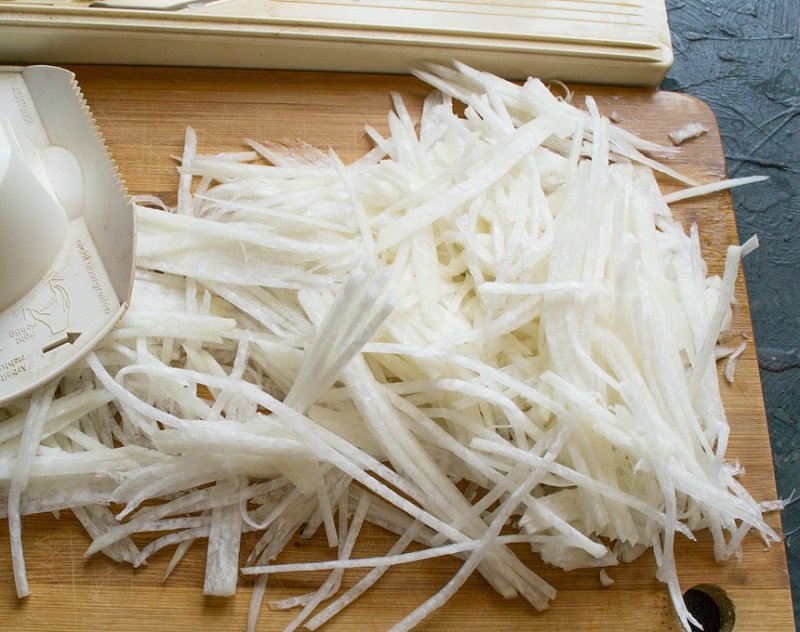 нарезка дайкона