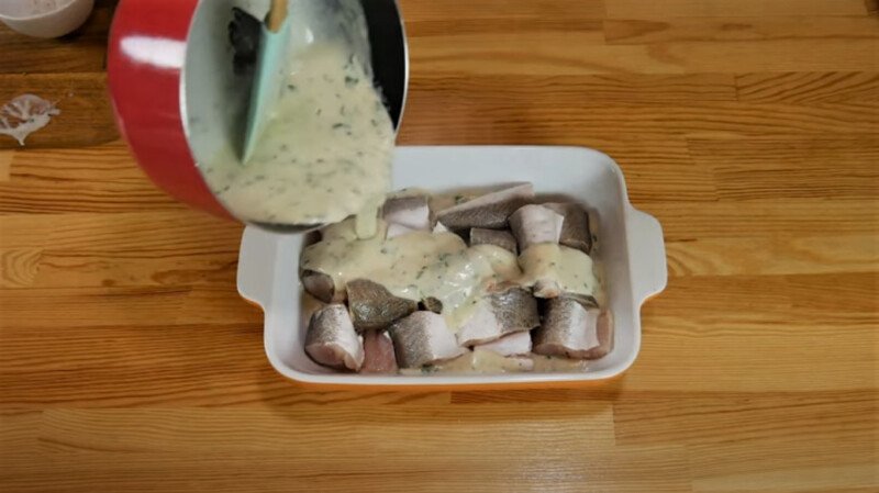 хек в соусе