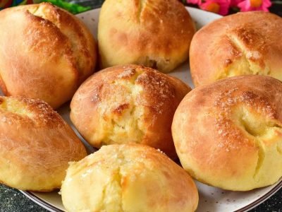 Масляные булочки с шафраном