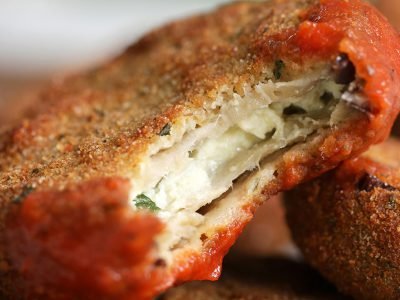 Медальоны из баклажанов с сыром