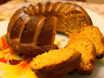 Пышный медовый кекс на квасе