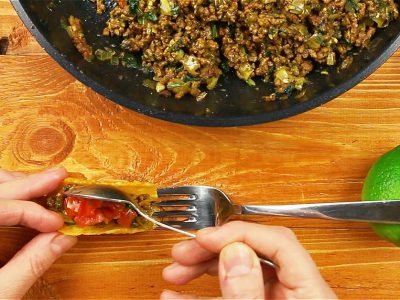 Мексиканская закуска в сыре