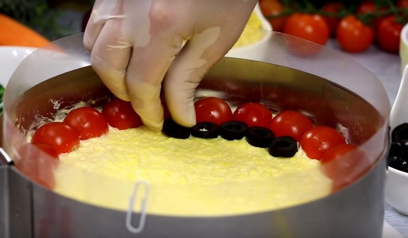 многослойный салат с курицей