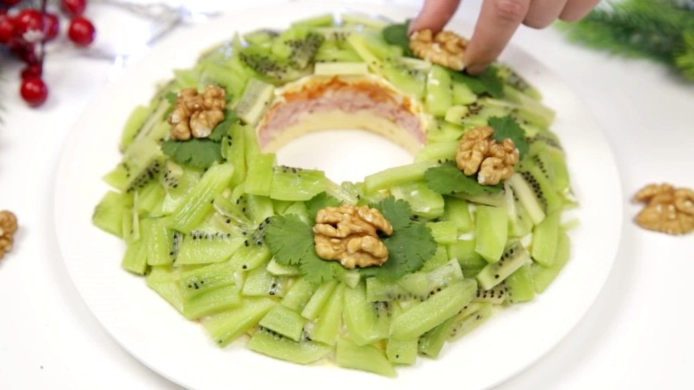 многослойный салат с киви