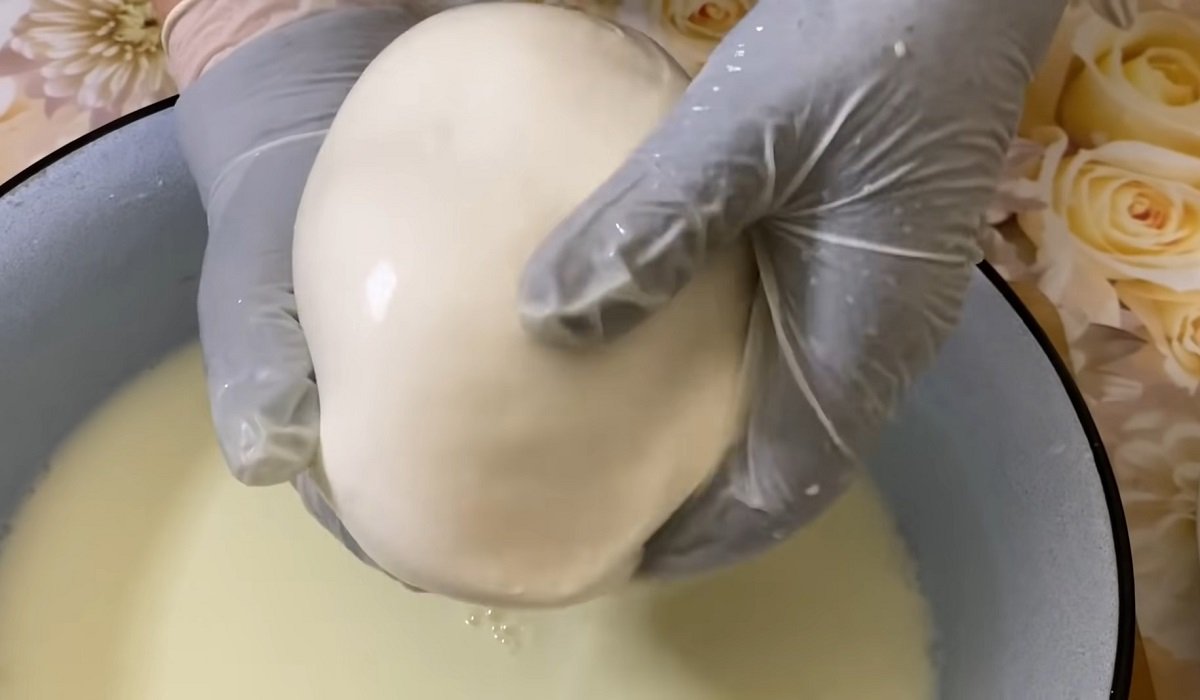 сырная масса в сыворотке