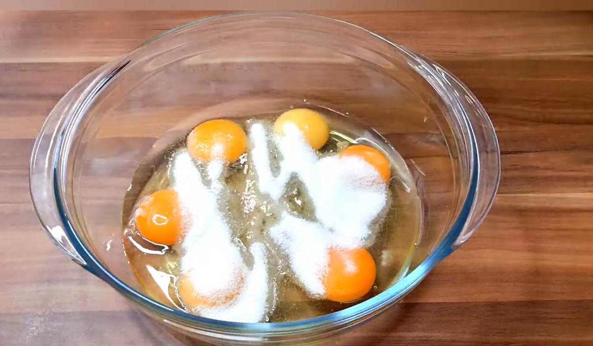 яйца с солью и сахаром