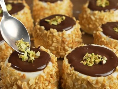 Молочный десерт с крахмалом «Ореховые пенечки»