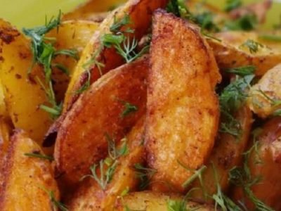 Молодой картофель по-деревенски