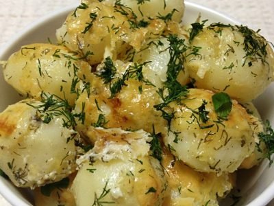 Молодой картофель в духовке