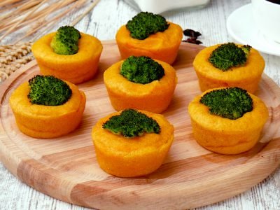 Морковные маффины с брокколи