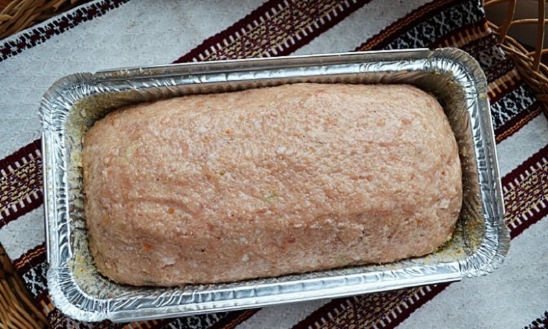 мясной хлебец с начинкой