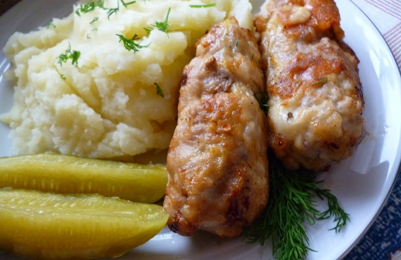 мясные рулетики с огурцами