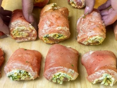 Мясные рулетики с зеленью и сыром