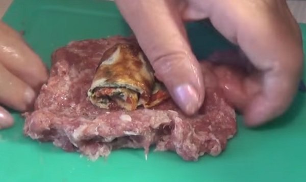 мясные зразы с омлетом