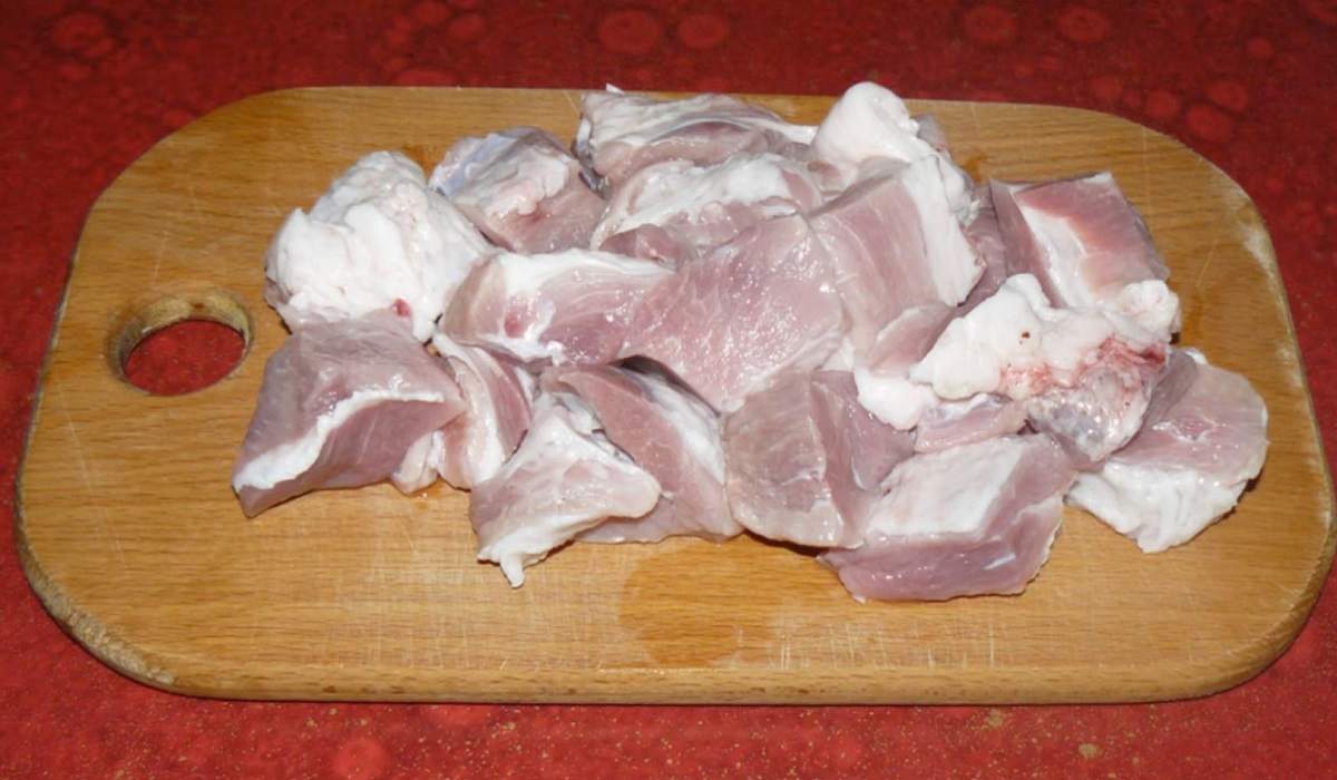 нарезанное мясо