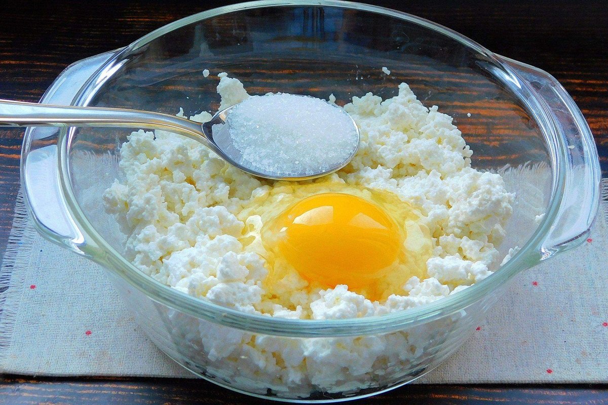 Творог с яйцом и сахаром. Творог яйцо и рисовая мука. Рис с яйцом и сахаром. Рис с творогом.