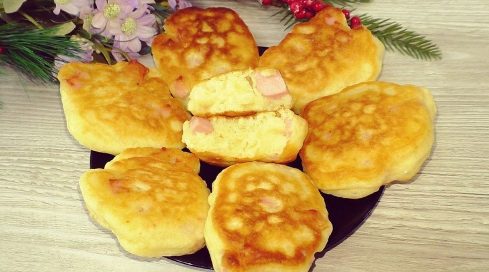 оладьи с колбасой