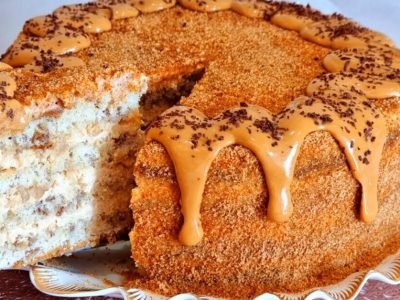 Ореховый торт с грушей