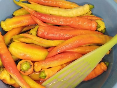 Острый перец в медовом маринаде